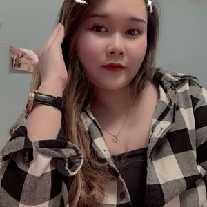 Meet your Posher, Lina